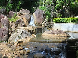 Baan Fahsai Resort
