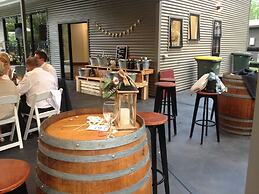 Mistinthegumtrees Eco Luxury Cabins