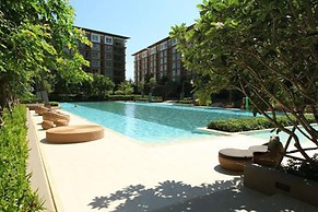 Baan Thew Lom Condominium