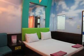 Picnic Sriracha Hotel