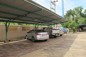 Picnic Sriracha Hotel