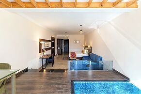 Via Lakhela Resort & Spa