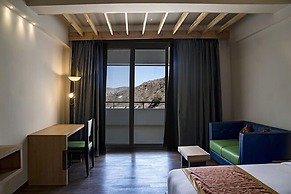 Via Lakhela Resort & Spa