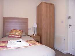 The River Don Tavern and Lodge