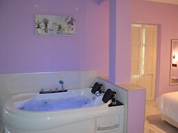 Suites con Jacuzzi Santillana