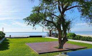 Baan Thew Talay Blue Sapphire