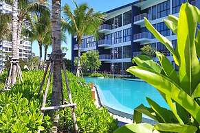 Baan Thew Talay Blue Sapphire