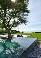 Baan Thew Talay Blue Sapphire