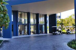 Baan Thew Talay Blue Sapphire