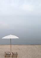 Baan Thew Talay Blue Sapphire