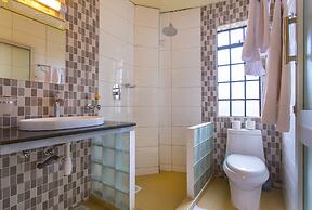 Sirville Lake Elementaita Lodge