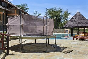 Sirville Lake Elementaita Lodge