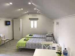 Oriente DNA Studios & Rooms