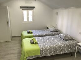 Oriente DNA Studios & Rooms