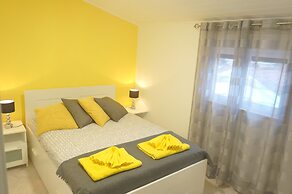 Oriente DNA Studios & Rooms