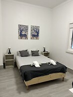 Oriente DNA Studios & Rooms