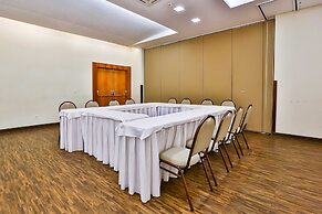 Flat Beach Class Executive