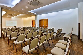 Flat Beach Class Executive