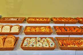 Flat Beach Class Executive