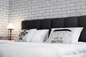 Well Well Aparthotel