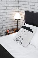 Well Well Aparthotel