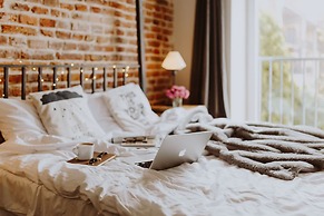 Well Well Aparthotel