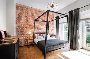 Well Well Aparthotel