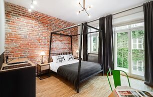 Well Well Aparthotel