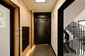 Well Well Aparthotel