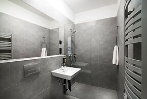 Well Well Aparthotel