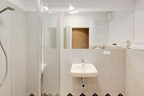 Well Well Aparthotel