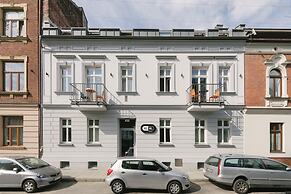 Well Well Aparthotel