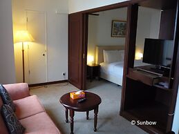 Sunbow Suites