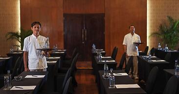 Royal Tulip Springhill Resort Jimbaran