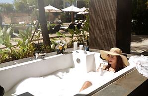 Royal Tulip Springhill Resort Jimbaran