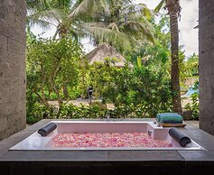 Royal Tulip Springhill Resort Jimbaran