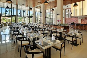 Royal Tulip Springhill Resort Jimbaran