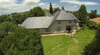 Africlassic Guest House - Harrismith