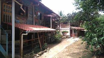 Pousada Navio Hostel e Camping Pop