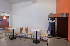 Motel 6 Sudbury, ON