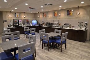 Wyndham Garden New Roads / False River