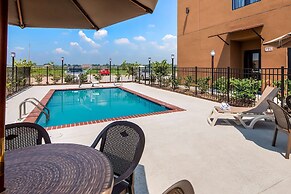 Wyndham Garden New Roads / False River