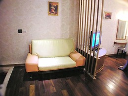 Changsing Business Motel