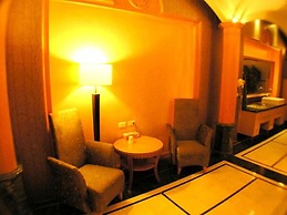 Changsing Business Motel