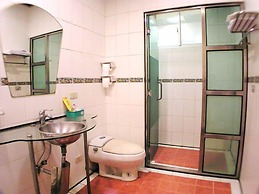 Changsing Business Motel