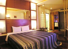 Changsing Business Motel