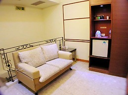 Changsing Business Motel