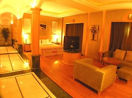 Changsing Business Motel