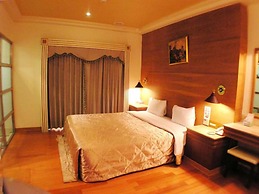 Changsing Business Motel