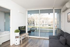 Frangipanistays at 589E